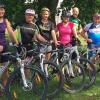 Ein Mountainbike-Team mit Varneskov